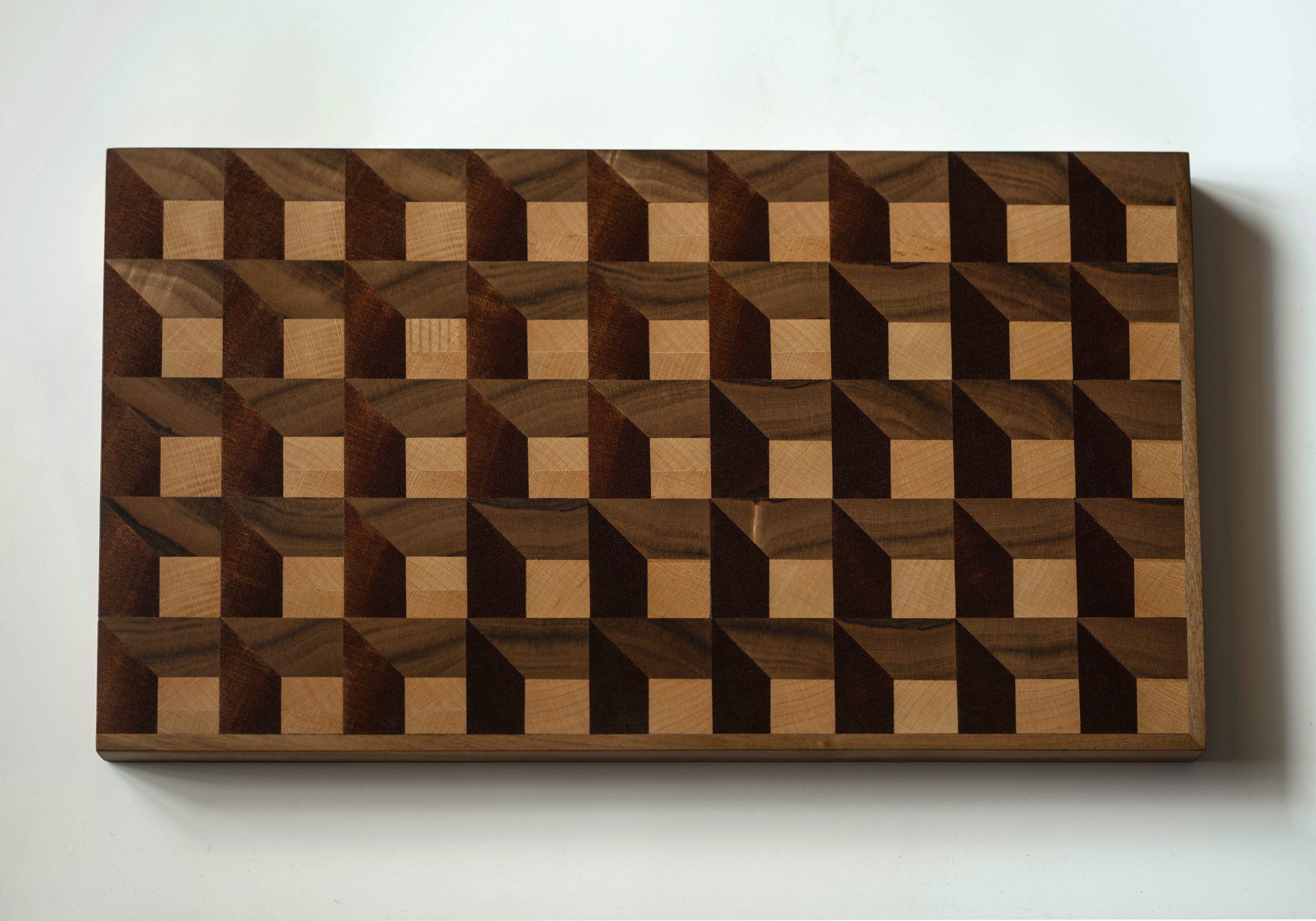 3D Schneidebrett aus Buche/Walnuss/Bubinga 59x29