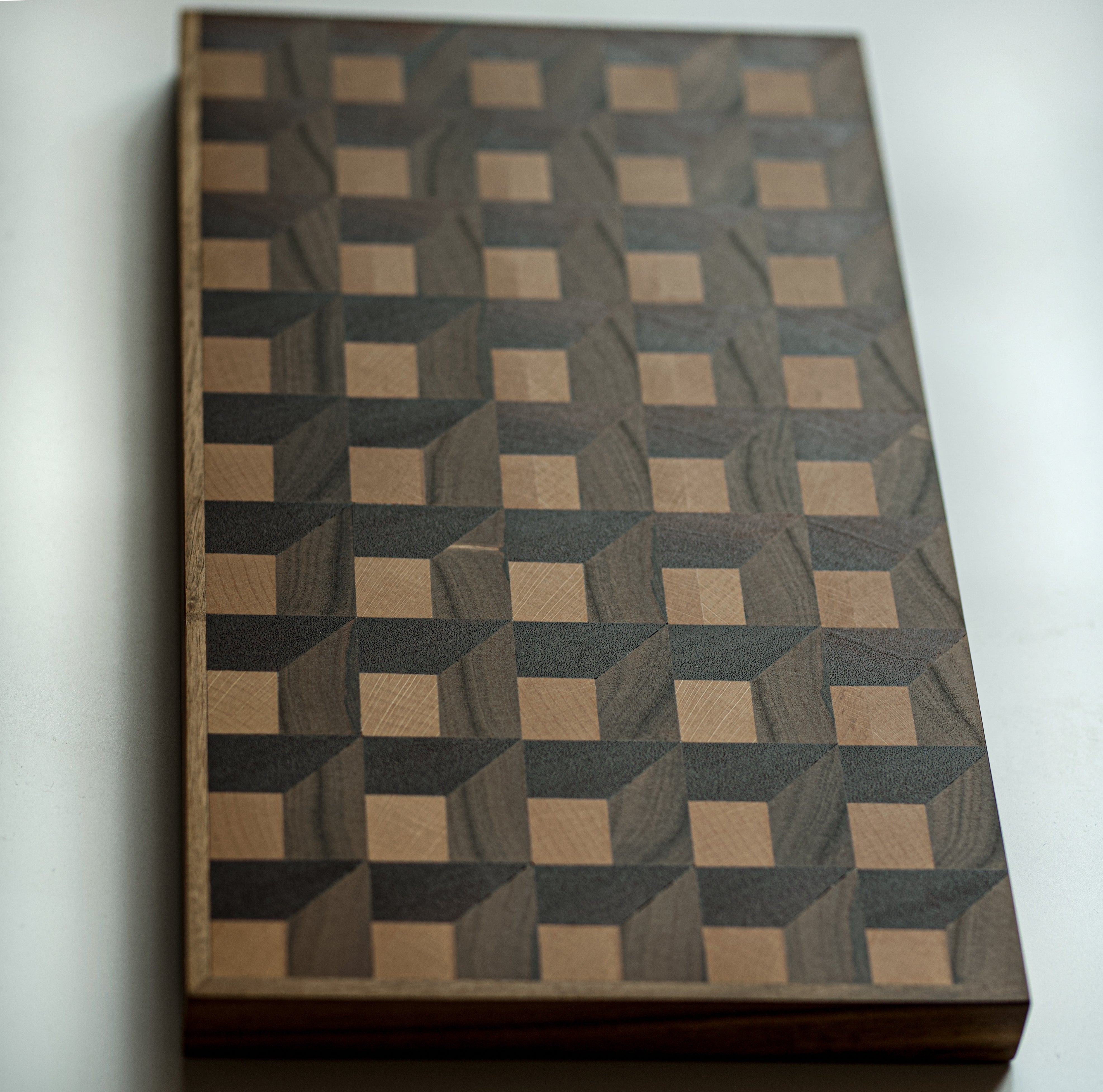 3D Schneidebrett aus Buche/Walnuss/Bubinga 59x29