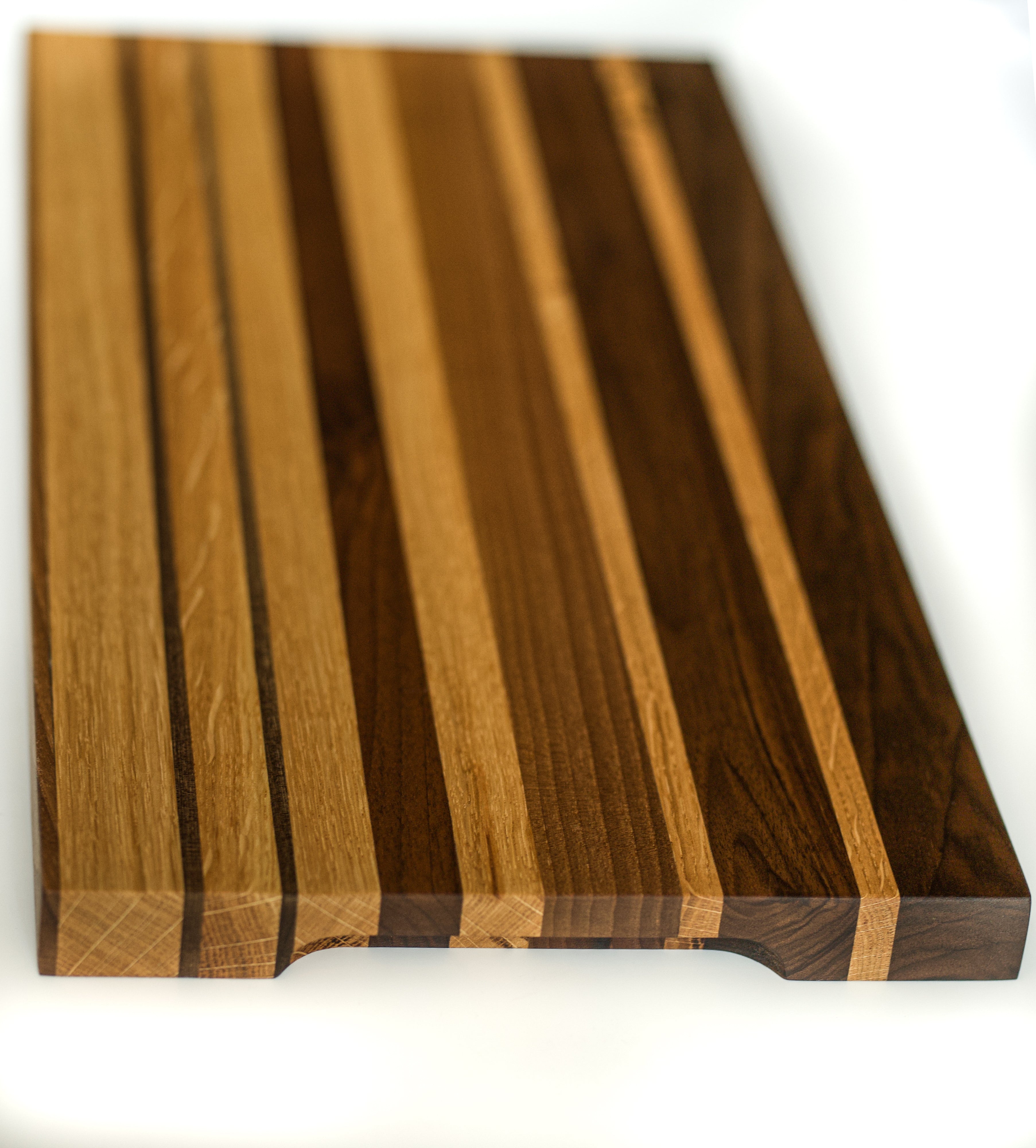 Brett aus Nussbaum und Eiche 59x29