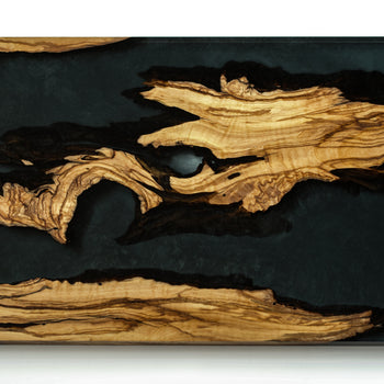 Serviertablett aus Olivenholz und Epoxidharz 59x29